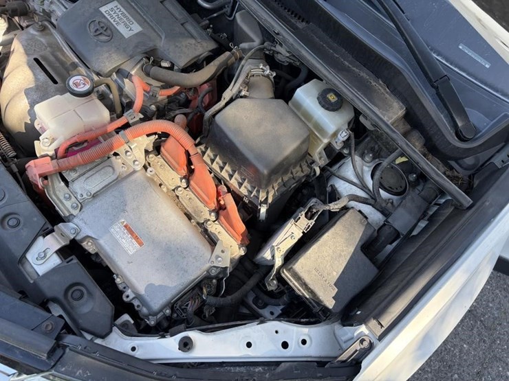 2018-toyota-rav4-image-19