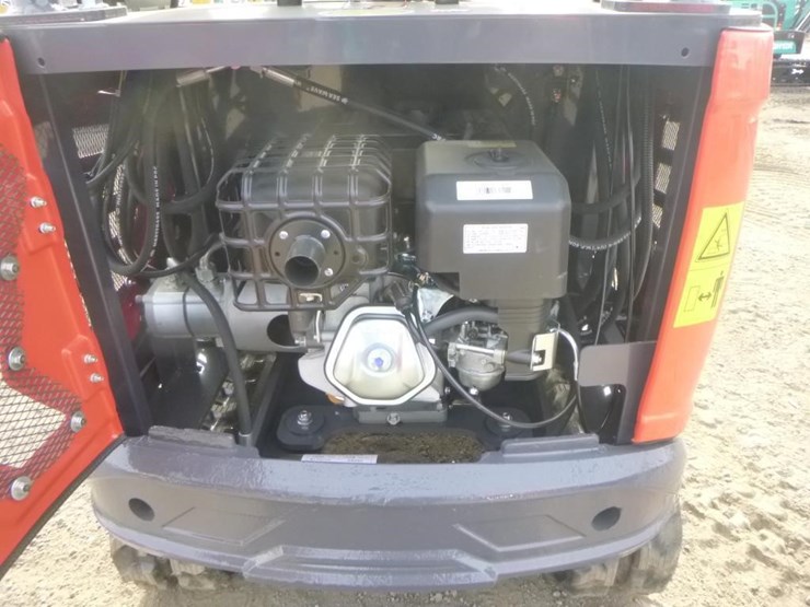 2025-agt-mx15rx-hydraulic-excavator-image-24