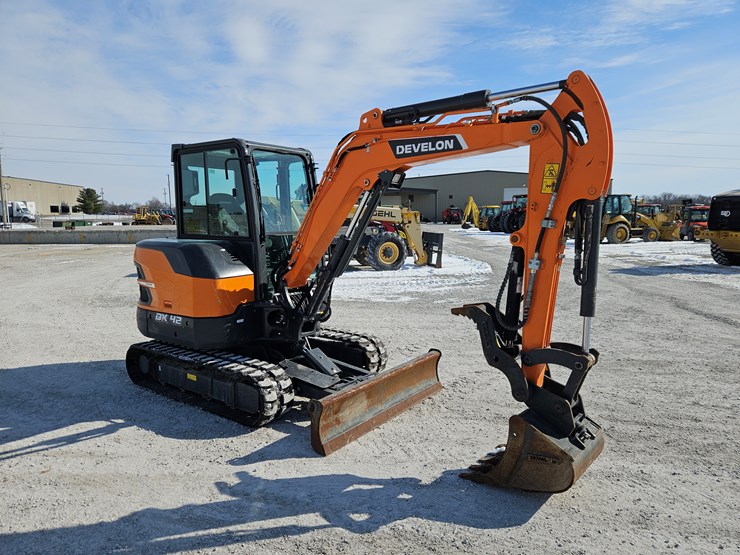 2024-develon-dx42-7-image-26