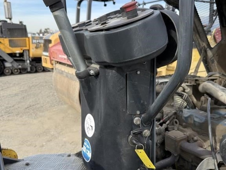 2014-bomag-bw120-image-15