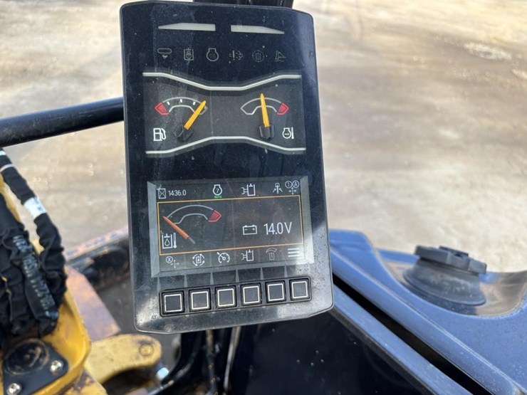 2022-caterpillar-303.5-image-38