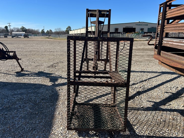 #38037-•-3pt-boom-lift-w/personnel-basket-image-3