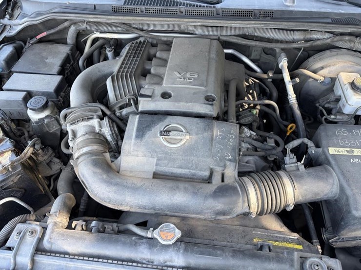 2012-nissan-pathfinder-image-24