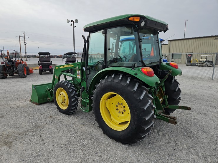 2013-john-deere-5075e-image-16
