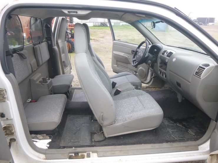 2008-chevrolet-colorado-image-11