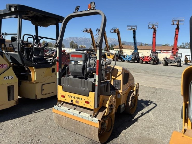 2018-volvo-dd25b-image-3