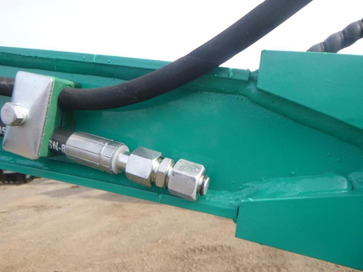 2025-agt-h15r-hydraulic-excavator-image-13