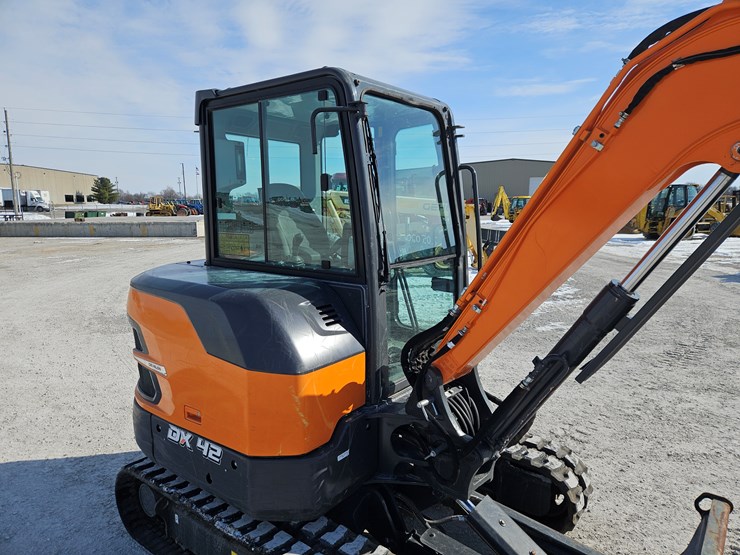 2024-develon-dx42-7-image-23