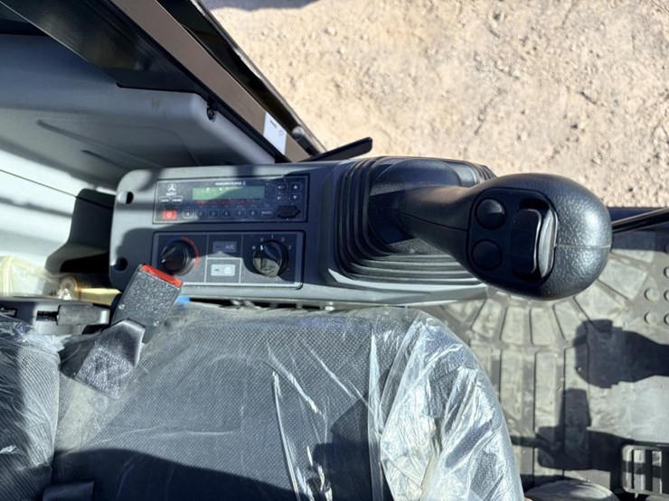 2023-sany-sy80u-image-17