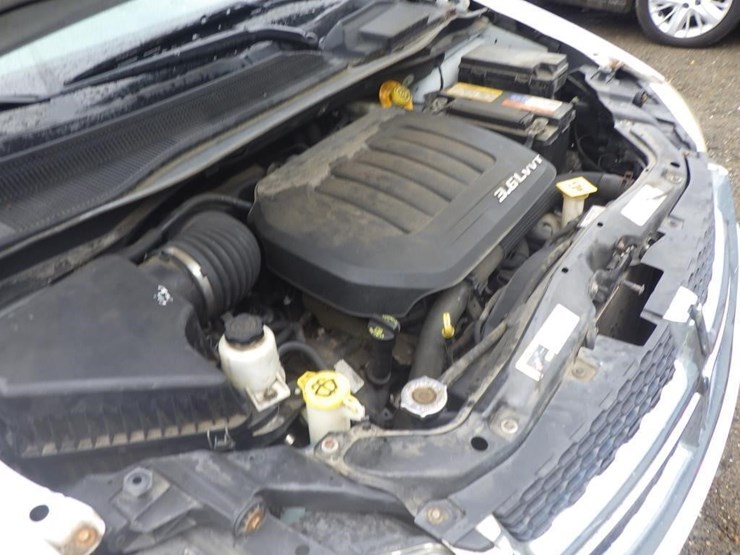 2014-dodge-grand-caravan-image-11