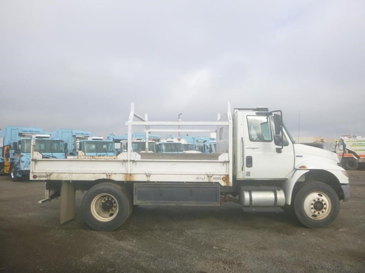 2012-international-durastar-4400-image-7