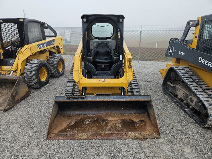 2020-caterpillar-239d3-image-2