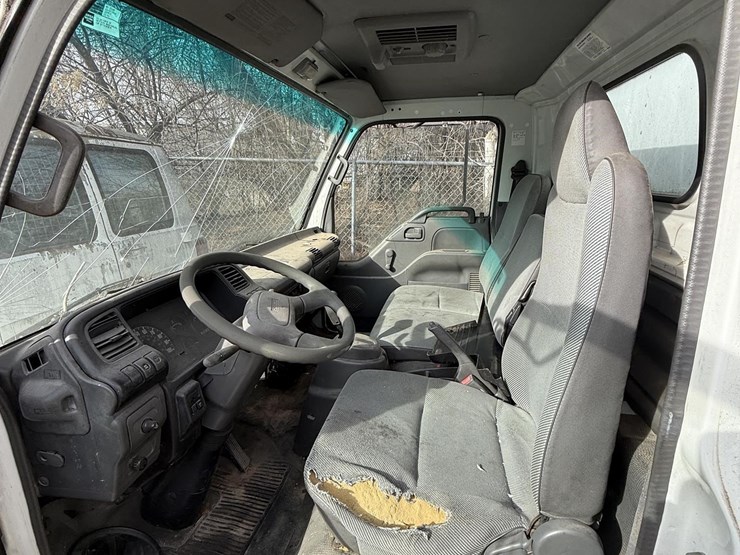 2000-isuzu-npr-image-7