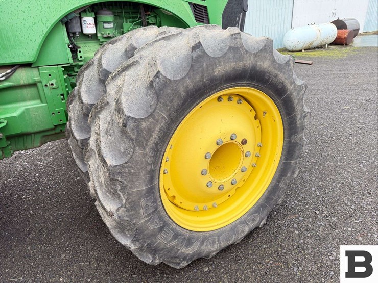 john-deere-8345r-image-40