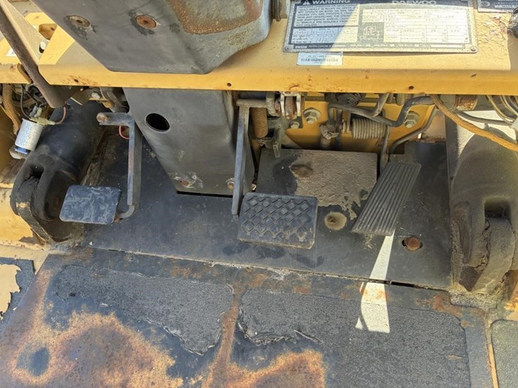 daewood-g25s-2-forklift-image-18