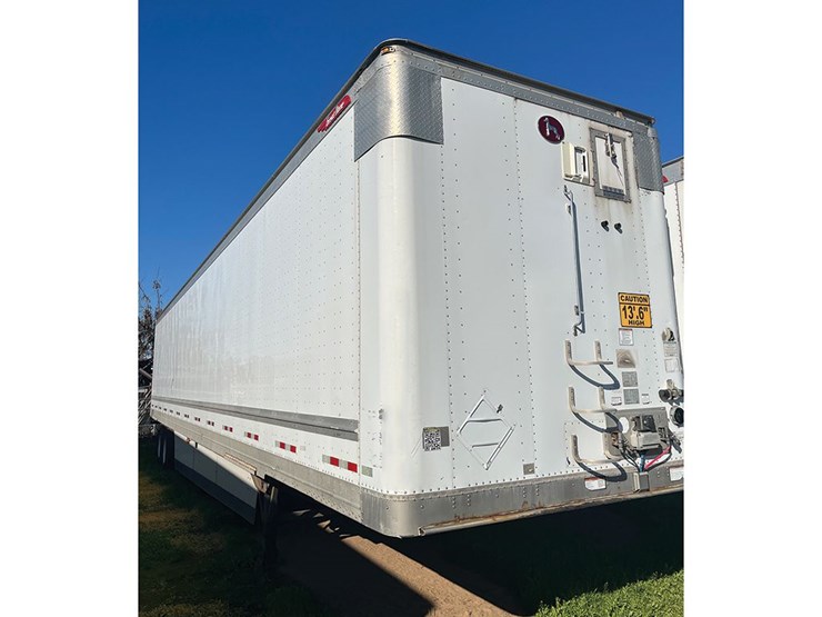 2016-great-dane-champion-se-image-1