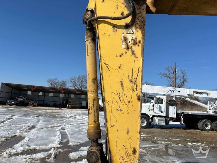 komatsu-pc200-image-25