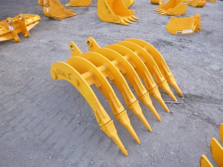 caterpillar-305-image-2