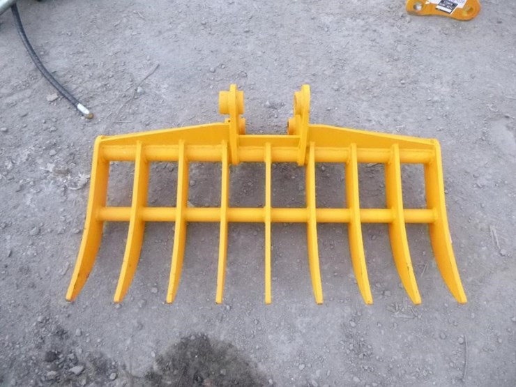 caterpillar-303-image-6