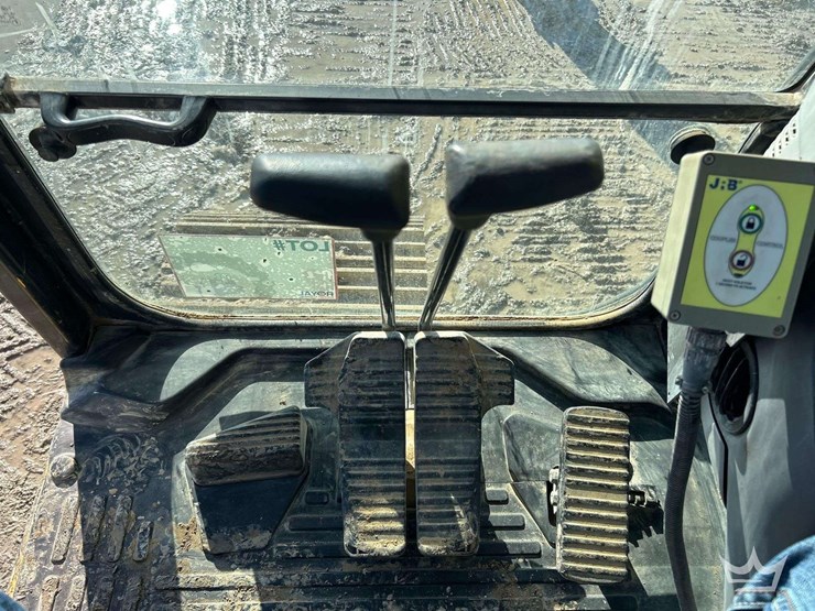 2013-komatsu-pc210-image-20