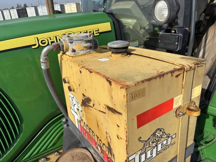 2005-john-deere-7220-image-37