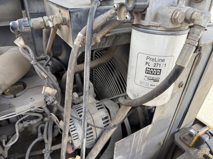 2016-volvo-blaw-knox-pf-4410b-asphalt-paver-image-10