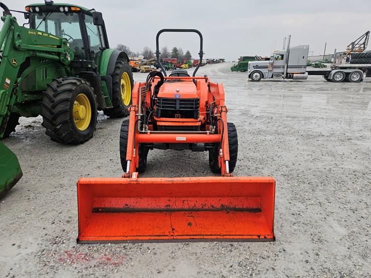 kubota-mx5000-image-2