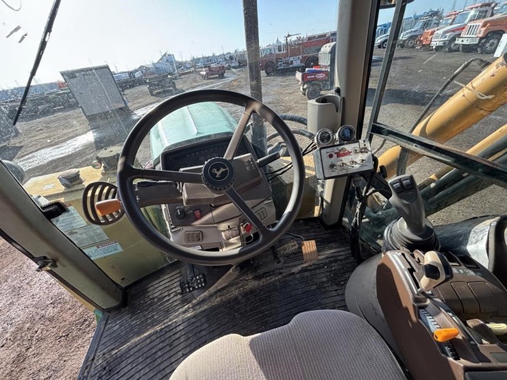 2005-john-deere-7220-image-26