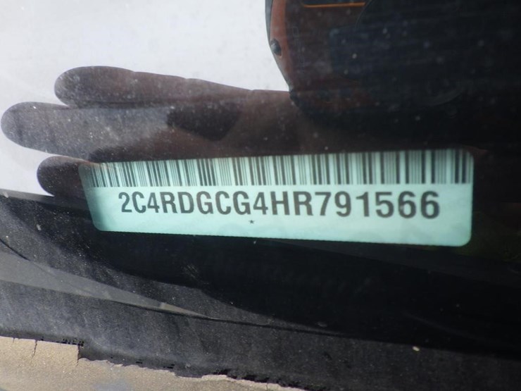 2017-dodge-grand-caravan-image-15