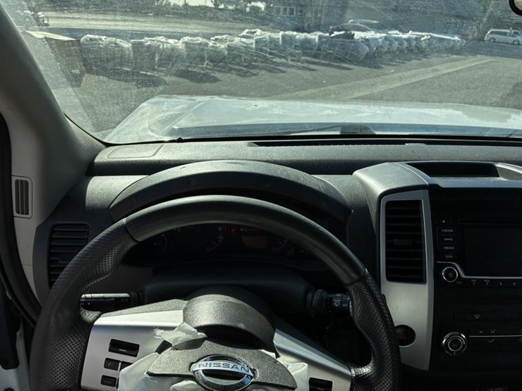 2018-nissan-frontier-image-12