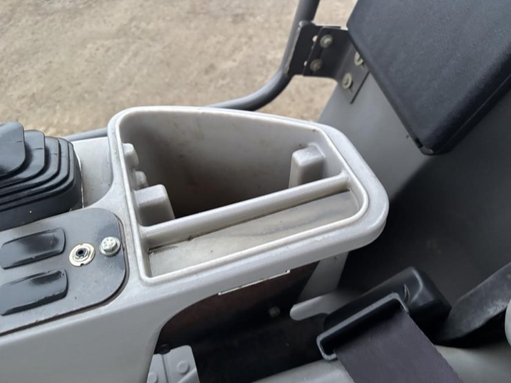 2013-volvo-sd75-image-28