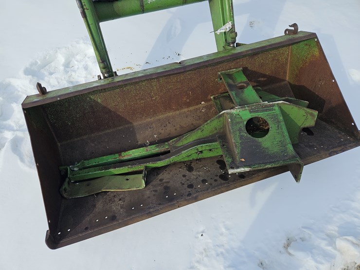 john-deere-148-image-2