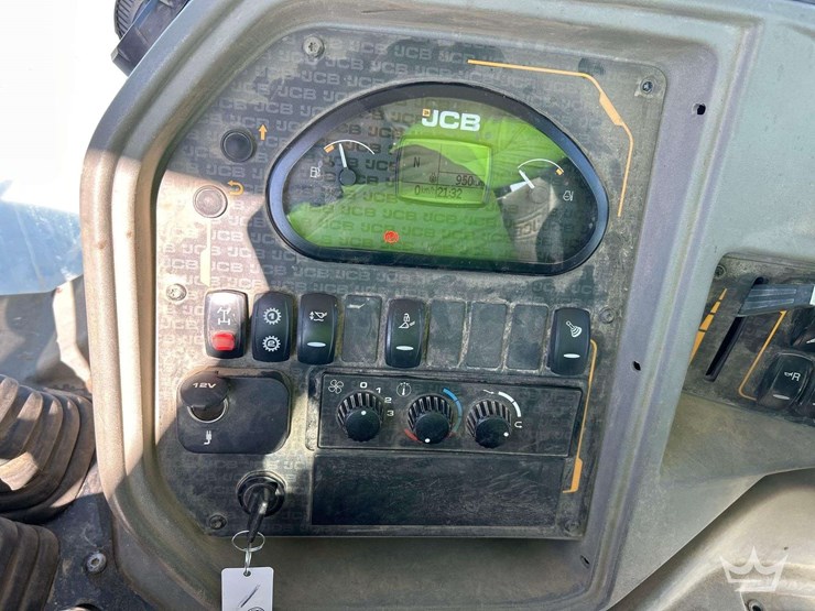 2010-jcb-3cx-image-13