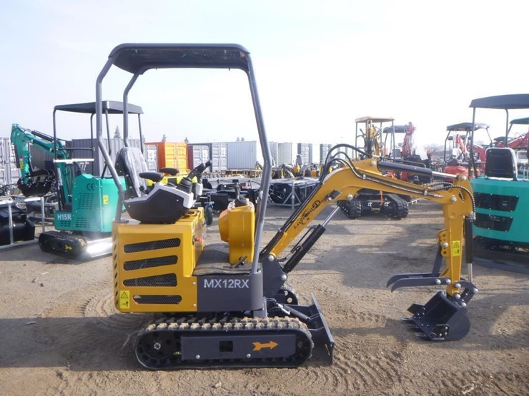 agt-mx12rx-hydraulic-excavator-image-7