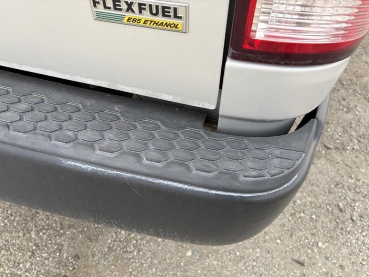 2017-dodge-ram-1500-image-28