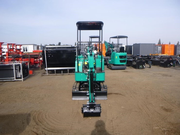 2025-agt-h15r-hydraulic-excavator-image-6