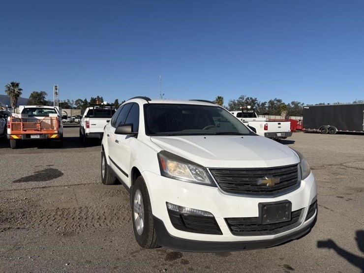 2017-chevrolet-traverse-image-4