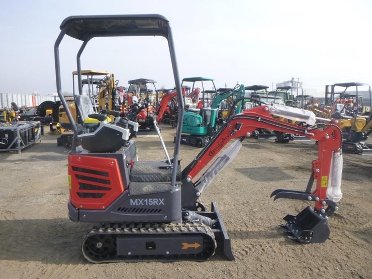 2025-agt-mx15rx-hydraulic-excavator-image-7