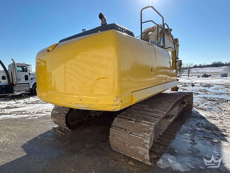 2013-komatsu-pc210-image-3