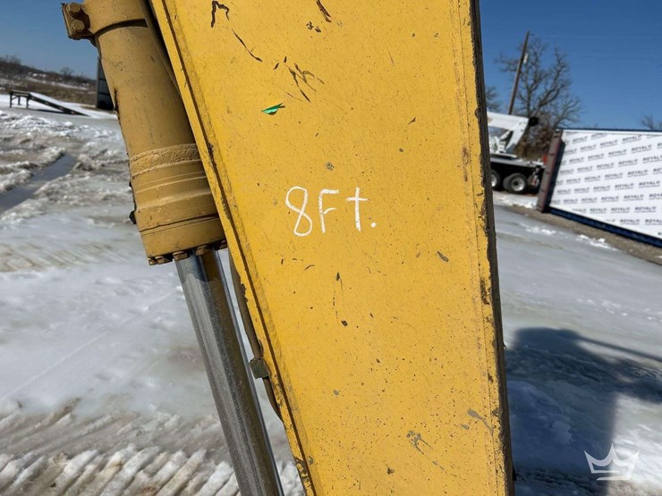 2015-komatsu-pc210-image-21