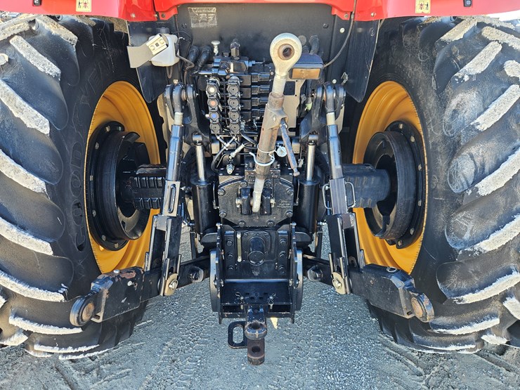 2013-versatile-260-image-15