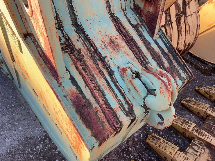 33”-bucket-image-5