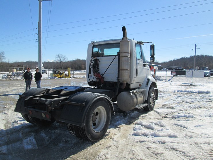 2013-international-8600-image-3