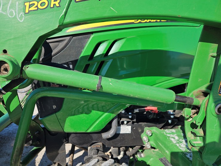 2018-john-deere-1023e-image-8