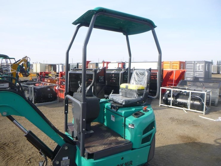 2025-agt-qk16r-hydraulic-excavator-image-18