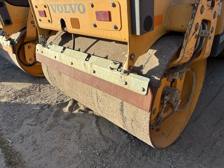 2018-volvo-dd25b-image-8