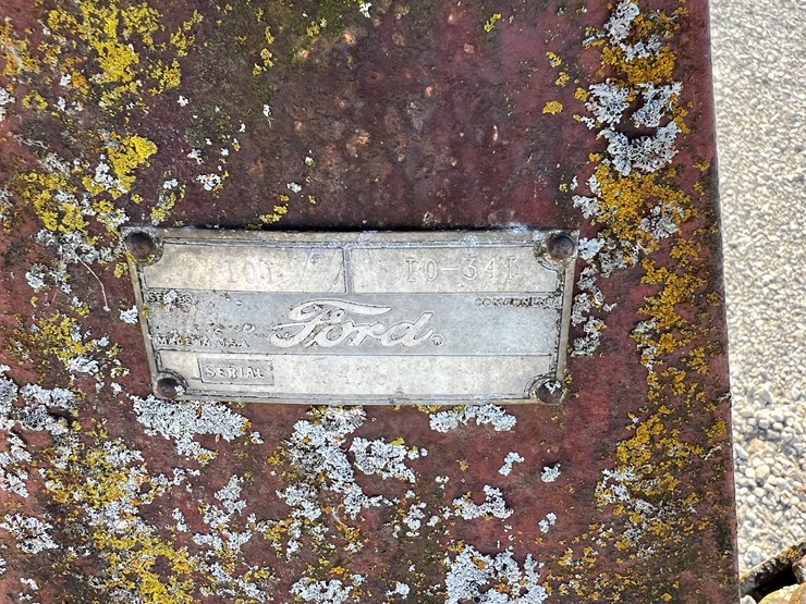 #208739-•-ford-plow-image-2