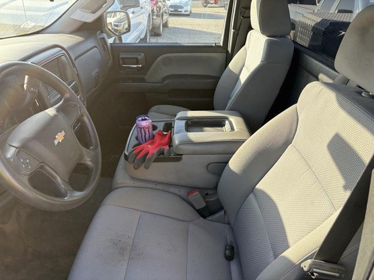 2018-chevrolet-silverado-1500-image-17