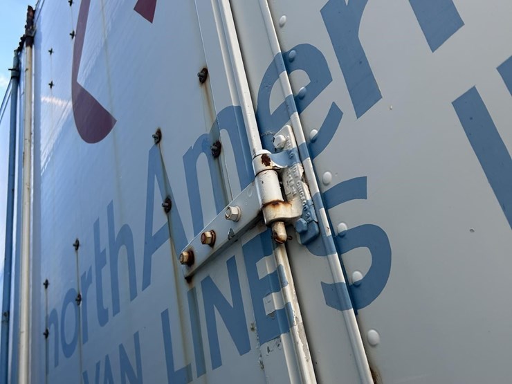 2015-volvo-f6-image-8