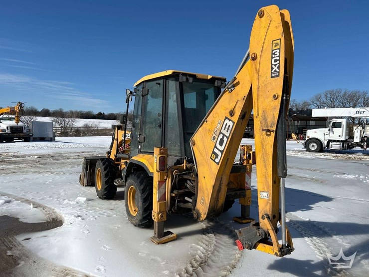 2010-jcb-3cx-image-4